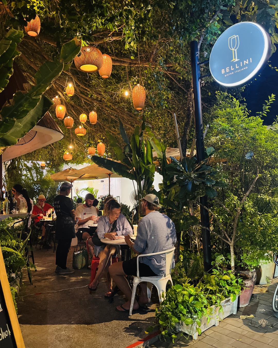 Bellini entrance at night